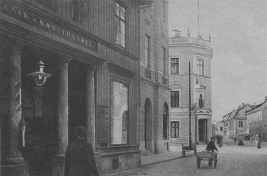 The streets of Härnösand, 1885